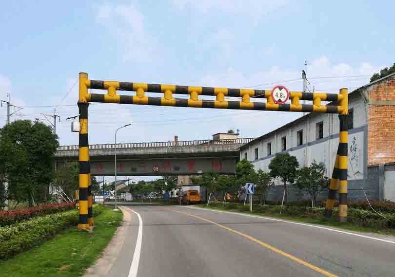 保定铁路限高架